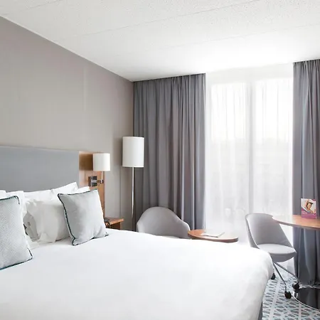 Hotel Crowne Plaza Paris Republique By Ihg Exterior foto